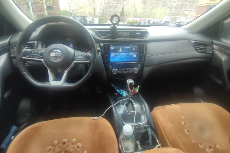 Used Nissan X-Trail 2019 2.0L CVT Comfort Edition 2WD Center Console