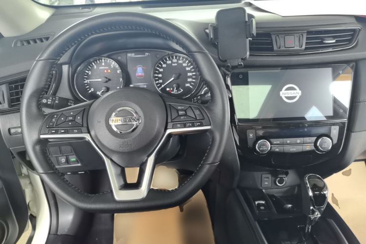 Used Nissan X-Trail 2019 2.0L CVT Smart Connect Comfort Edition 2WD Center Console