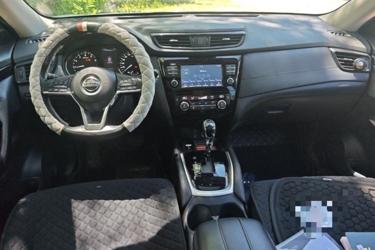 Used Nissan X-Trail 2019 2.0L CVT Comfort Edition 2WD Center Console