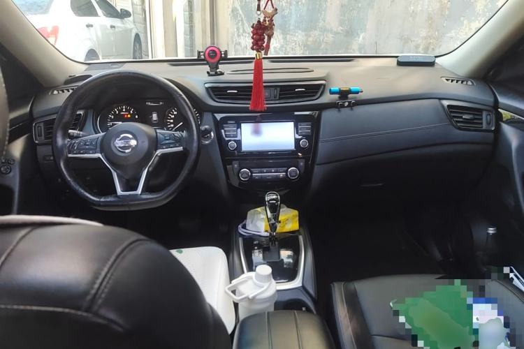 Used Nissan X-Trail 2019 2.0L CVT Comfort Edition 2WD Center Console