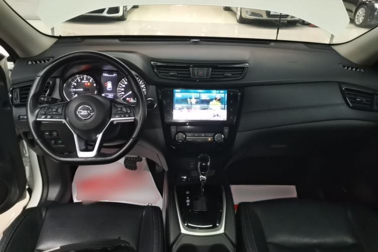 Used Nissan X-Trail 2019 2.5L CVT Smart Connect Luxury Edition 4WD Center Console