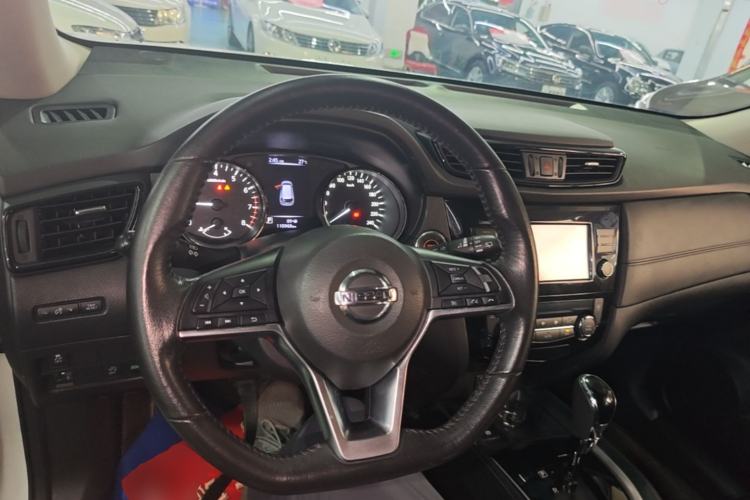 Used Nissan X-Trail 2019 2.0L CVT Comfort Edition 2WD Center Console