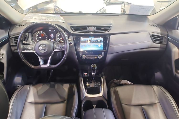 Used Nissan X-Trail 2019 2.0L CVT Smart Connect Comfort Edition 2WD Center Console