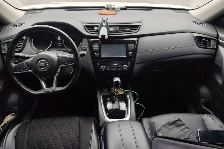 Used Nissan X-Trail 2019 2.0L CVT Comfort Edition 2WD Center Console