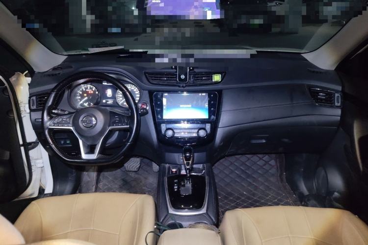 Used Nissan X-Trail 2019 2.0L CVT SmartConnect 7-Seater Comfort Edition 2WD Center Console