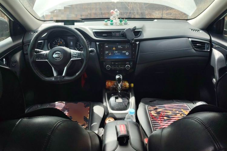 Used Nissan X-Trail 2019 2.0L CVT Smart Connect Comfort Edition 2WD Center Console