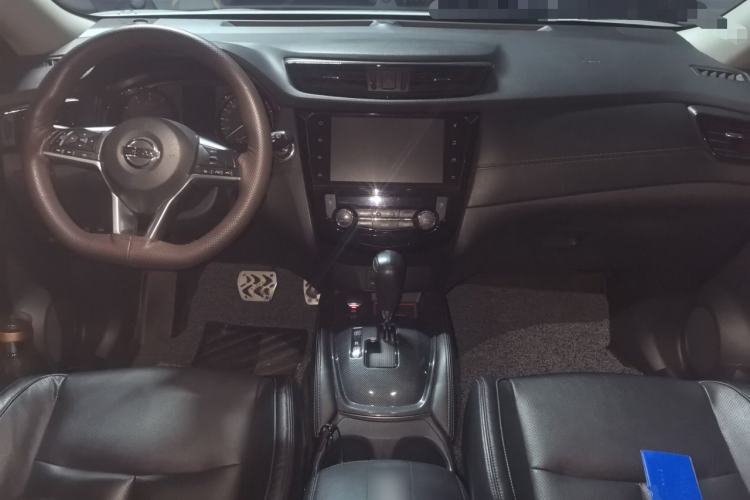 Used Nissan X-Trail 2019 2.0L CVT Smart Connect Comfort Edition 2WD Center Console