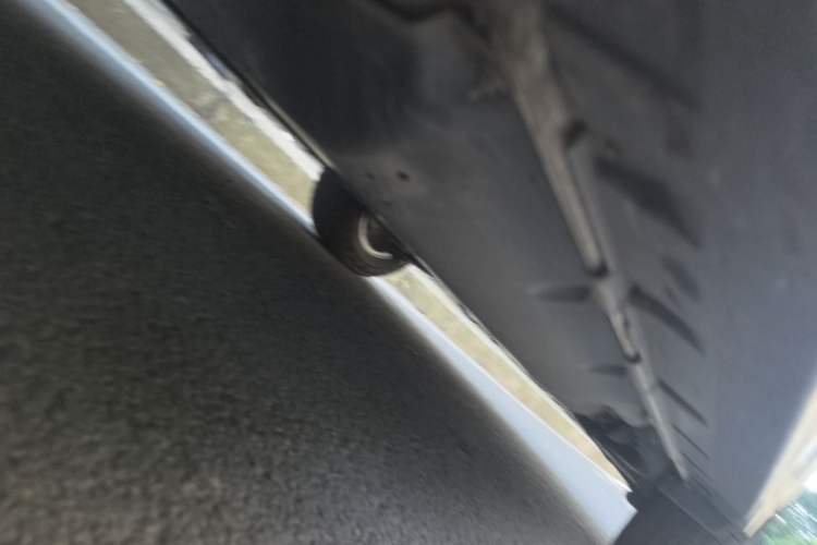 Used Nissan X-Trail 2019 2.0L CVT Smart Connect Comfort Edition 2WD Chassis Front Left