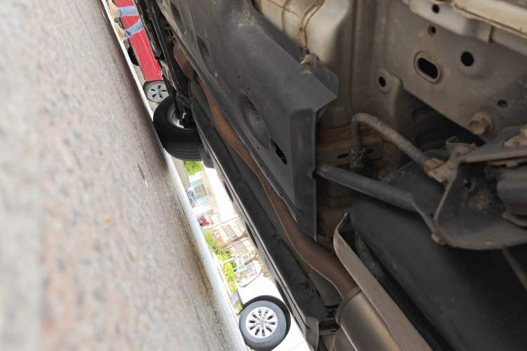 Used Nissan X-Trail 2019 2.0L CVT Smart Connect Comfort Edition 2WD Chassis Rear Left