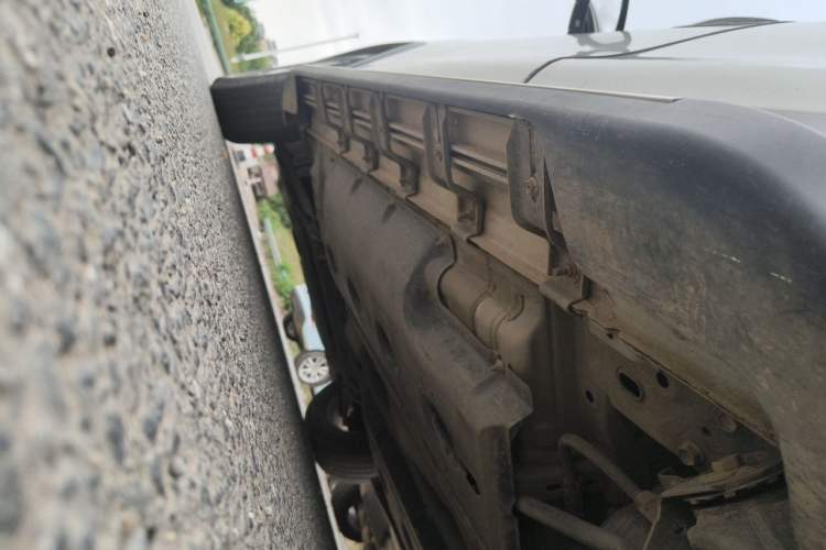 Used Nissan X-Trail 2019 2.0L CVT Smart Connect Comfort Edition 2WD Chassis Rear Left