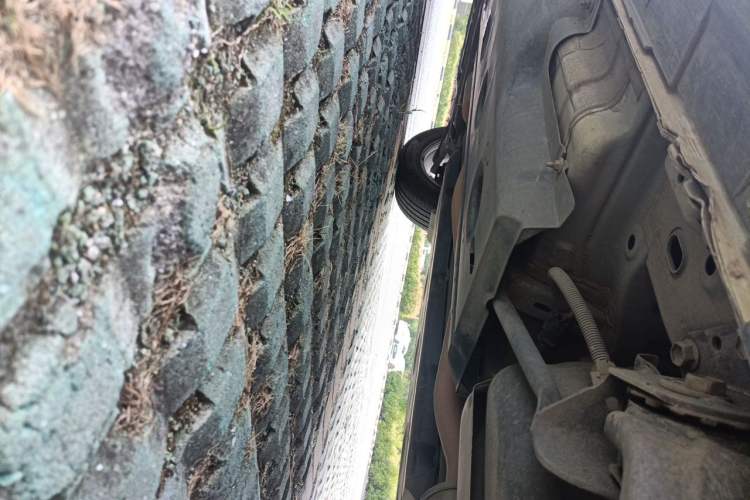 Used Nissan X-Trail 2019 2.0L CVT Smart Connect Comfort Edition 2WD Chassis Rear Left