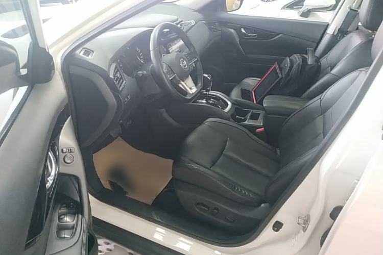 Used Nissan X-Trail 2019 2.0L CVT Smart Connect Comfort Edition 2WD Driver Seat