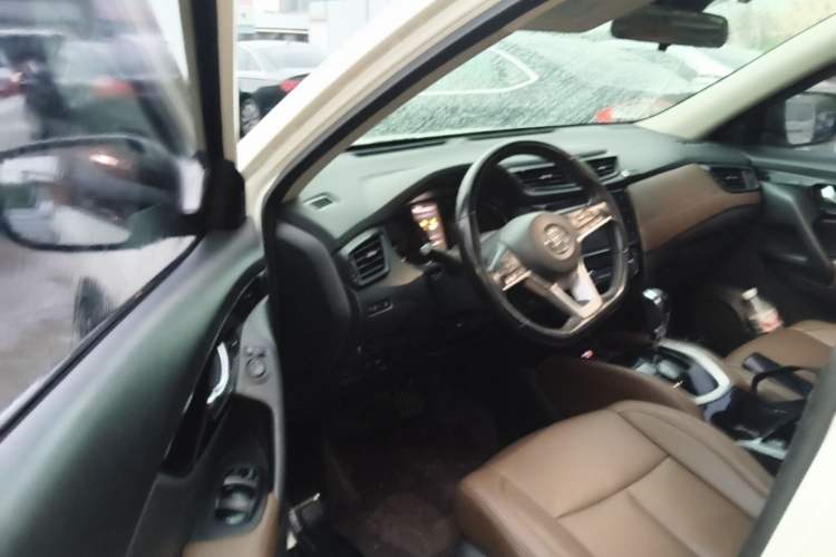 Used Nissan X-Trail 2019 2.0L CVT Smart Connect Comfort Edition 2WD Driver Seat