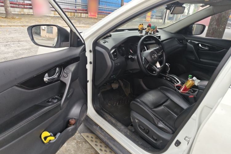 Used Nissan X-Trail 2019 2.0L CVT Smart Connect Comfort Edition 2WD Driver Seat