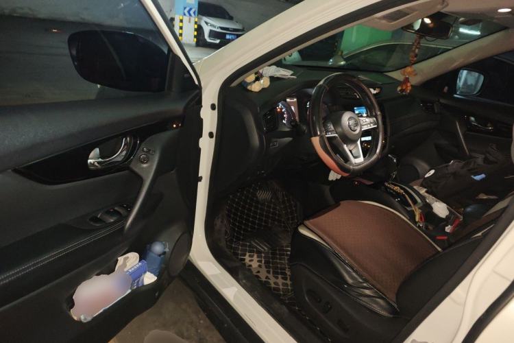 Used Nissan X-Trail 2019 2.0L CVT Smart Connect Comfort Edition 2WD Driver Seat