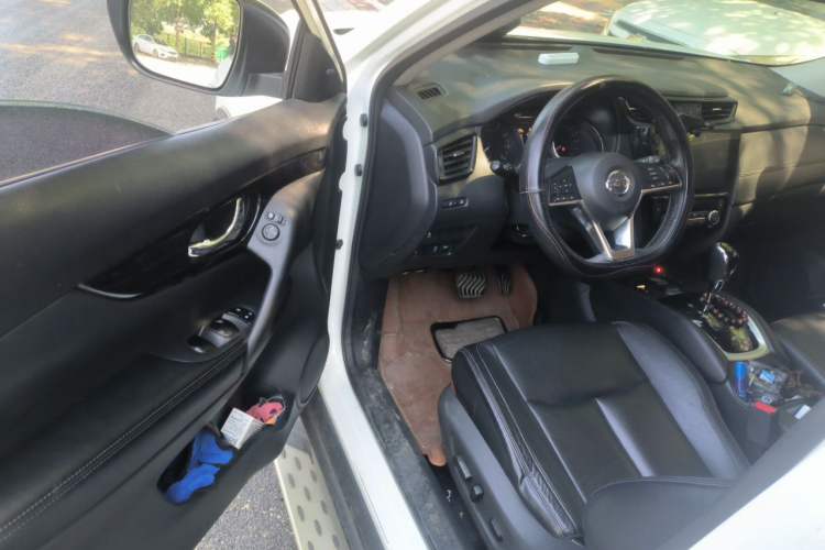 Used Nissan X-Trail 2019 2.0L CVT Comfort Edition 2WD Driver Seat