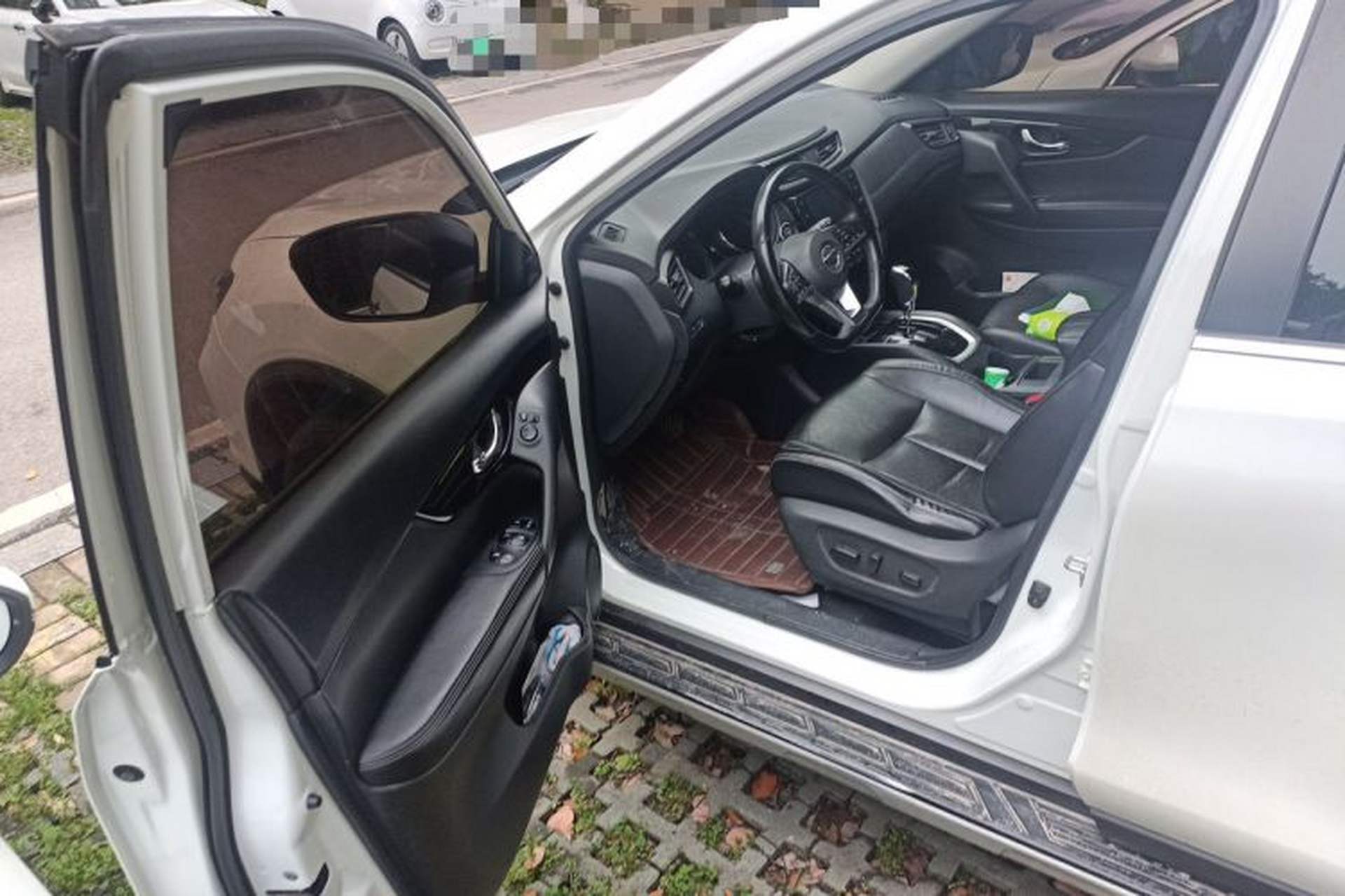 Used Nissan X-Trail 2019 2.0L CVT Smart Connect Comfort Edition 2WD Driver Seat