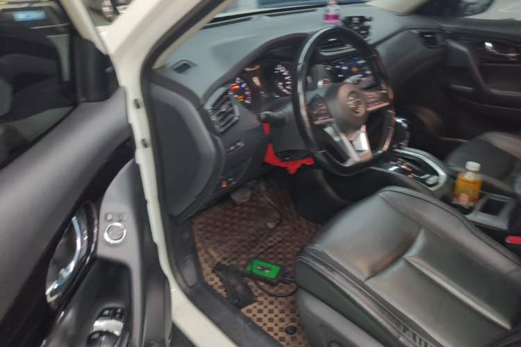 Used Nissan X-Trail 2019 2.0L CVT Smart Connect Comfort Edition 2WD Driver Seat
