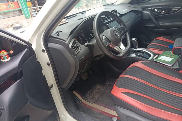 Used Nissan X-Trail 2019 2.0L CVT Smart Connect Comfort Edition 2WD Driver Seat