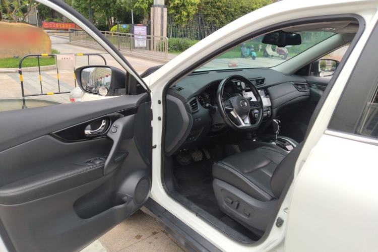 Used Nissan X-Trail 2019 2.0L CVT Smart Connect Comfort Edition 2WD Driver Seat