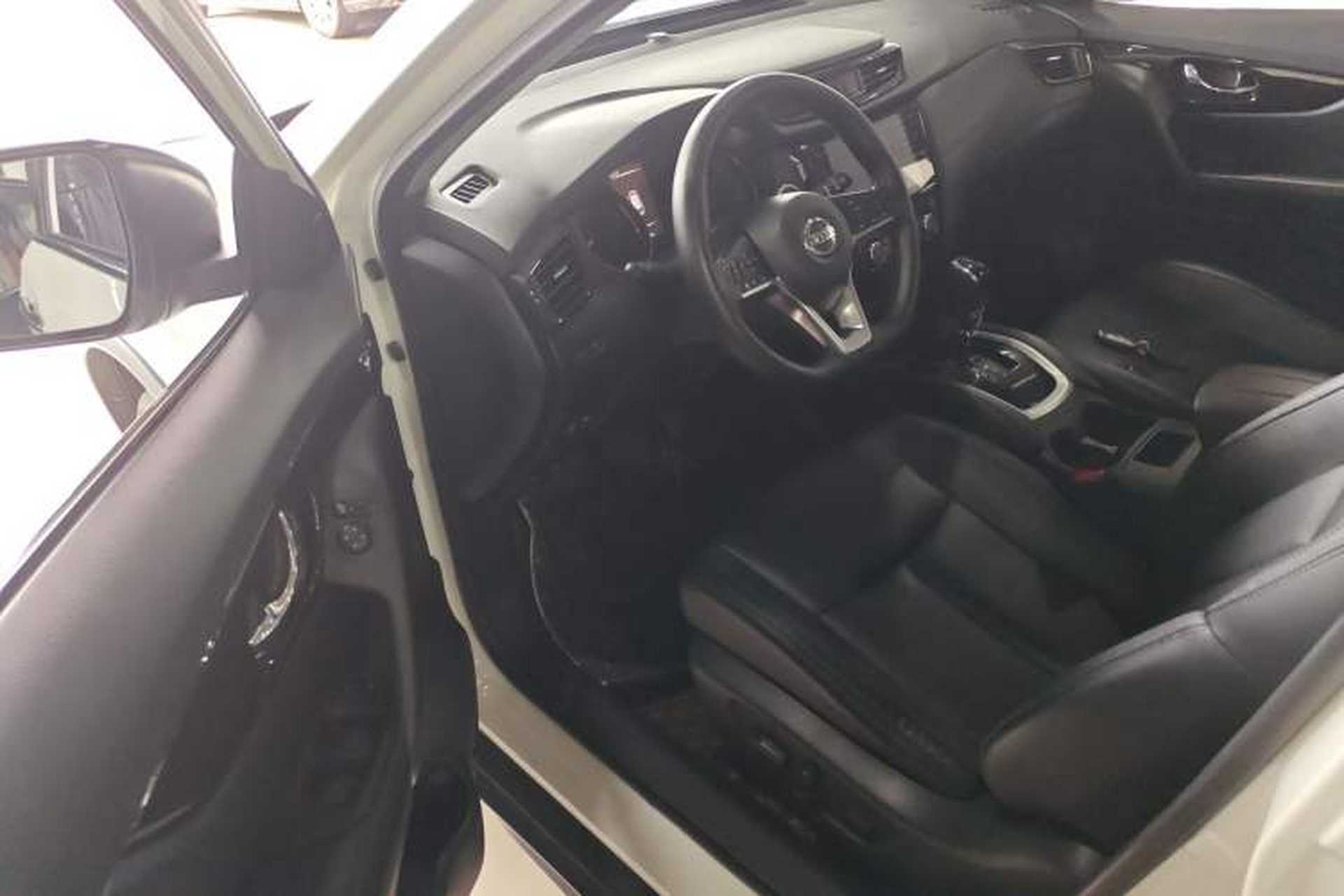 Used Nissan X-Trail 2019 2.0L CVT Smart Connect Comfort Edition 2WD Driver Seat