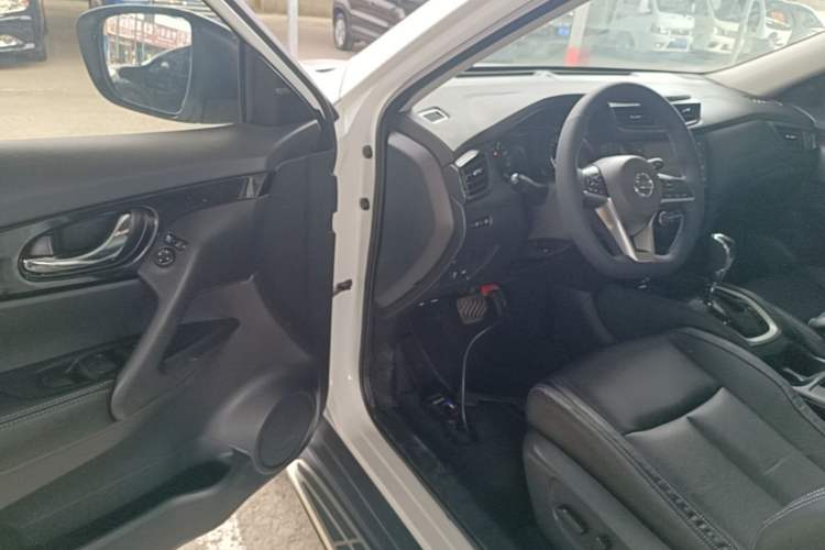 Used Nissan X-Trail 2019 2.0L CVT Smart Connect Comfort Edition 2WD Driver Seat