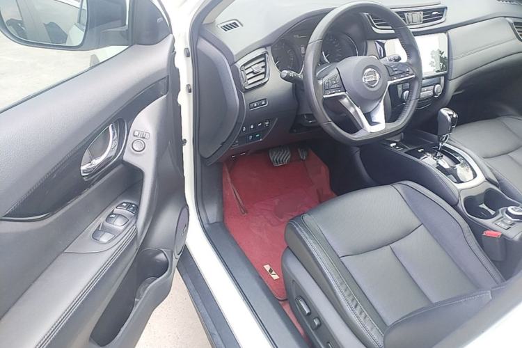Used Nissan X-Trail 2019 2.5L CVT Smart Connect Luxury Edition 4WD Driver Seat