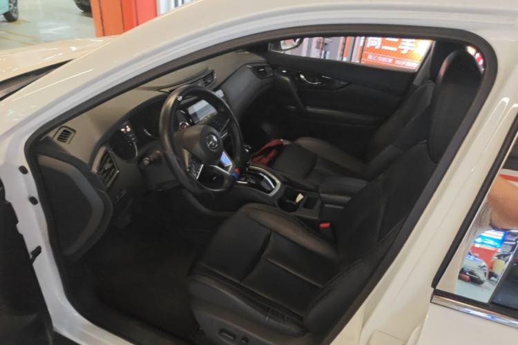 Used Nissan X-Trail 2019 2.0L CVT Smart Connect Comfort Edition 2WD Driver Seat
