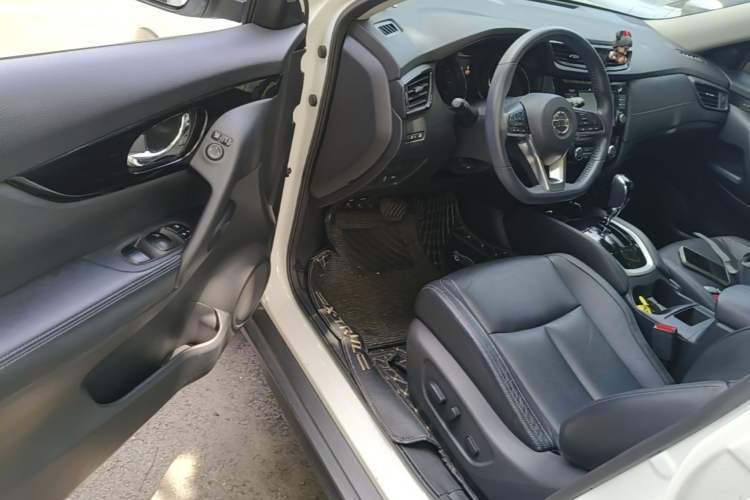 Used Nissan X-Trail 2019 2.0L CVT Comfort Edition 2WD Driver Seat