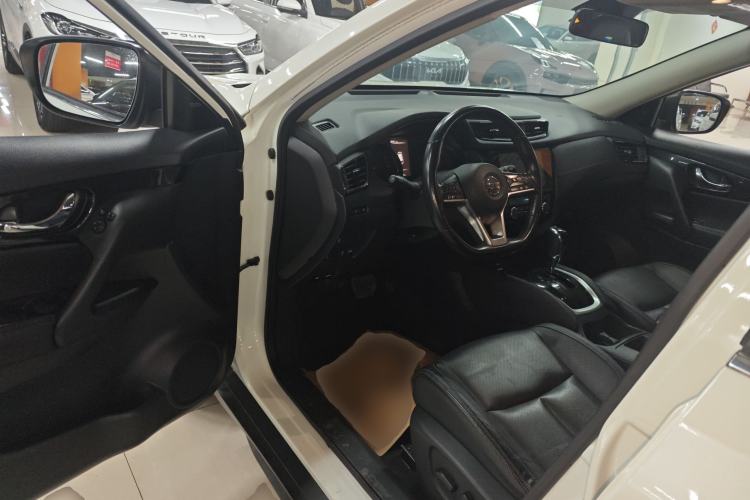 Used Nissan X-Trail 2019 2.0L CVT Smart Connect Comfort Edition 2WD Driver Seat