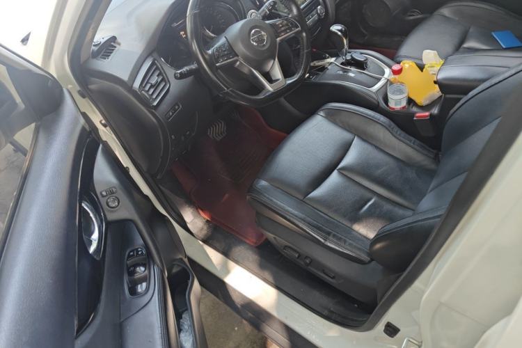 Used Nissan X-Trail 2019 2.0L CVT Smart Connect Comfort Edition 2WD Driver Seat