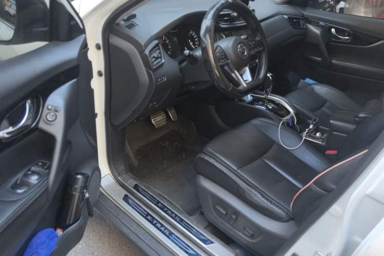 Used Nissan X-Trail 2019 2.0L CVT Smart Connect Comfort Edition 2WD Driver Seat