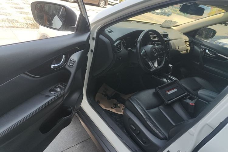 Used Nissan X-Trail 2019 2.0L CVT Comfort Edition 2WD Driver Seat