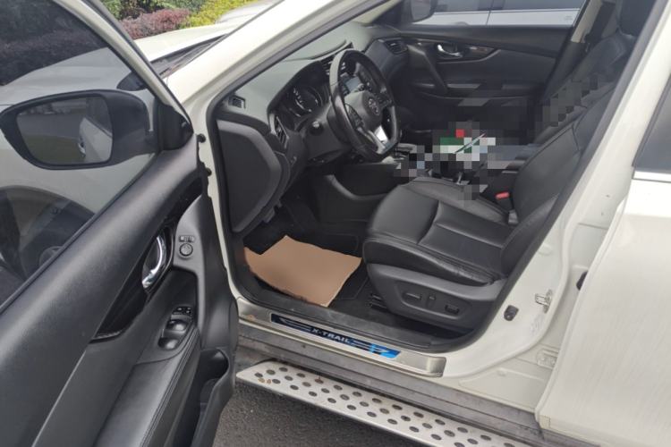 Used Nissan X-Trail 2019 2.0L CVT Comfort Edition 2WD Driver Seat