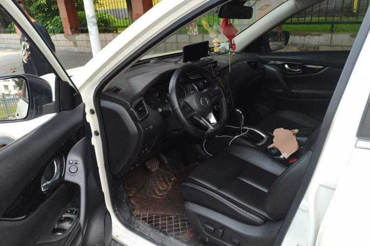 Used Nissan X-Trail 2019 2.0L CVT Smart Connect Comfort Edition 2WD Driver Seat