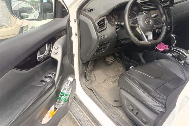 Used Nissan X-Trail 2019 2.0L CVT Smart Connect Comfort Edition 2WD Driver Seat