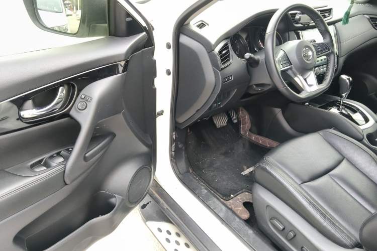 Used Nissan X-Trail 2019 2.0L CVT Comfort Edition 2WD Driver Seat