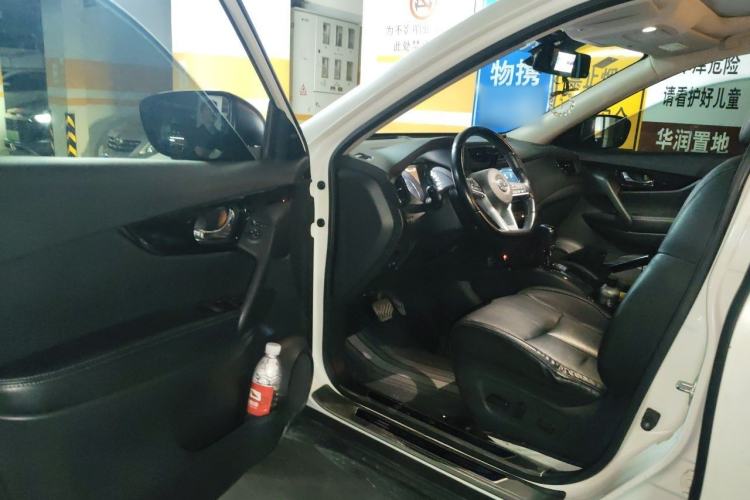 Used Nissan X-Trail 2019 2.0L CVT Smart Connect Comfort Edition 2WD Driver Seat