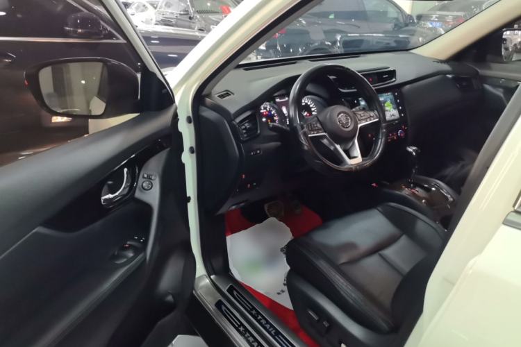 Used Nissan X-Trail 2019 2.0L CVT Smart Connect Comfort Edition 2WD Driver Seat