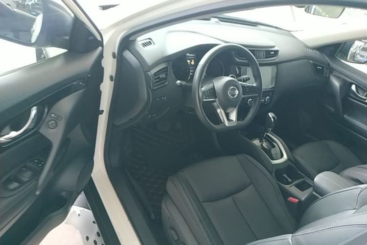 Used Nissan X-Trail 2019 2.0L CVT Smart Connect Comfort Edition 2WD Driver Seat