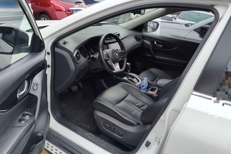 Used Nissan X-Trail 2019 2.0L CVT Smart Connect Comfort Edition 2WD Driver Seat