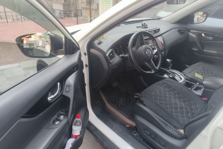 Used Nissan X-Trail 2019 2.0L CVT Smart Connect Comfort Edition 2WD Driver Seat
