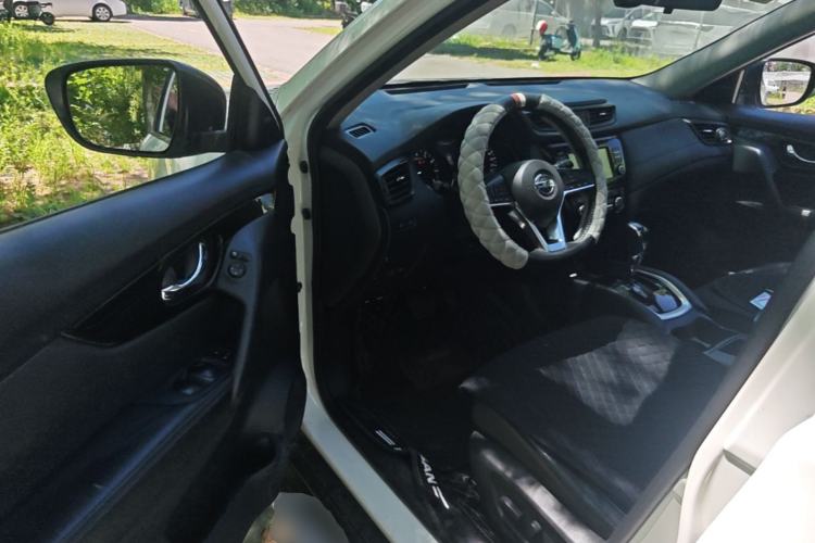 Used Nissan X-Trail 2019 2.0L CVT Comfort Edition 2WD Driver Seat