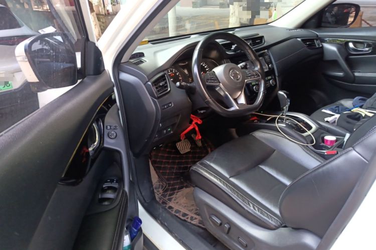 Used Nissan X-Trail 2019 2.0L CVT Comfort Edition 2WD Driver Seat