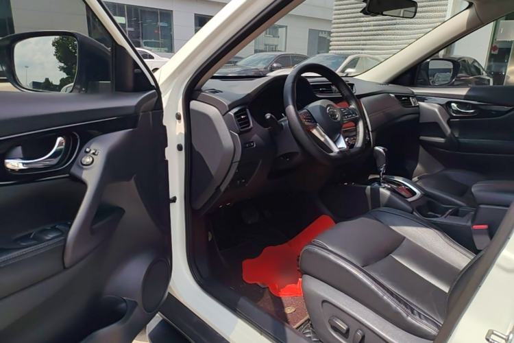 Used Nissan X-Trail 2019 2.0L CVT Smart Connect Comfort Edition 2WD Driver Seat