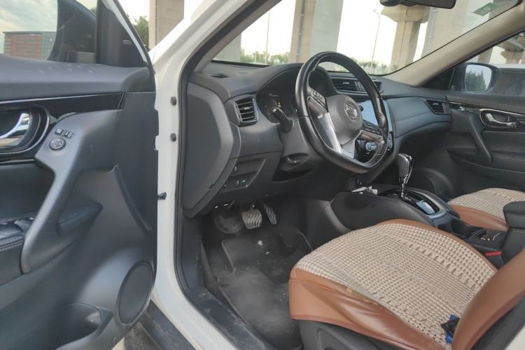 Used Nissan X-Trail 2019 2.0L CVT Smart Connect Comfort Edition 2WD Driver Seat