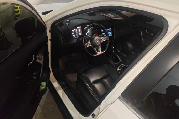 Used Nissan X-Trail 2019 2.0L CVT Smart Connect Comfort Edition 2WD Driver Seat