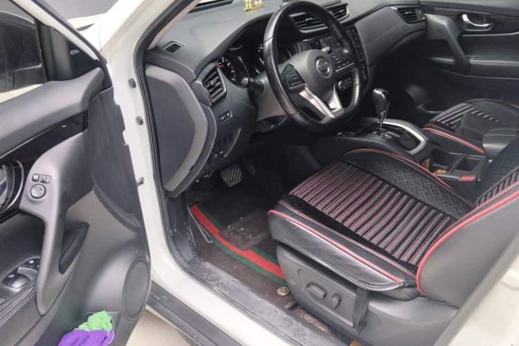 Used Nissan X-Trail 2019 2.0L CVT Comfort Edition 2WD Driver Seat