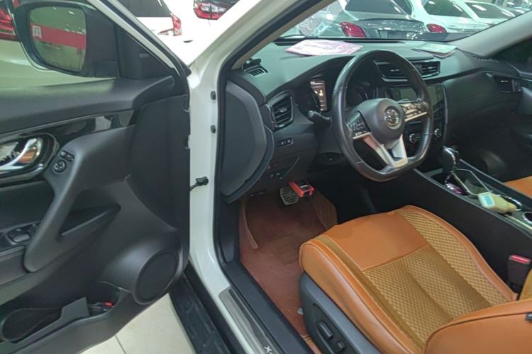 Used Nissan X-Trail 2019 2.0L CVT Smart Connect Comfort Edition 2WD Driver Seat