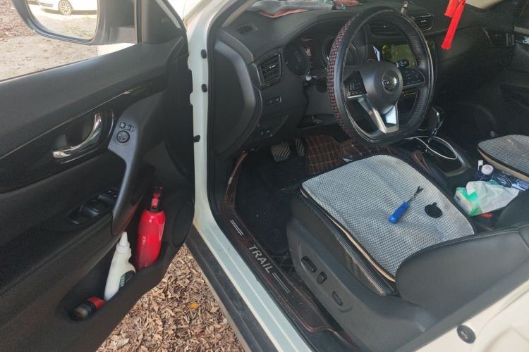 Used Nissan X-Trail 2019 2.0L CVT Smart Connect Comfort Edition 2WD Driver Seat